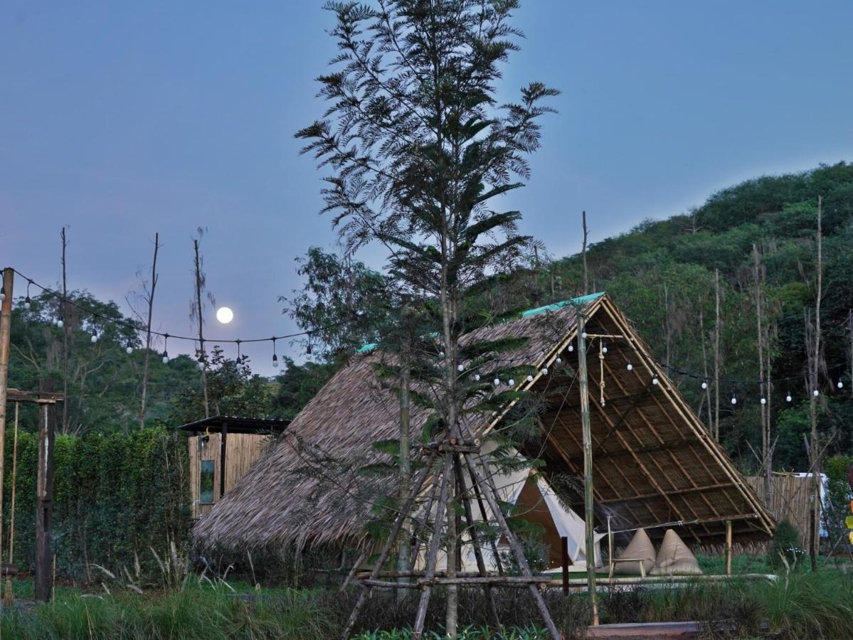 Yellowstone Camps Resort Khao Yai Pakchong Exterior photo